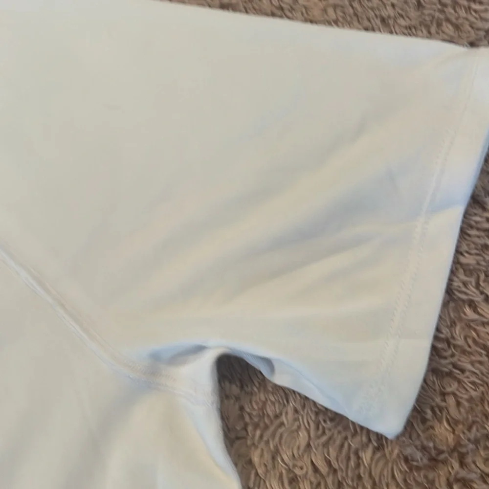 SPEEDO Men’s Dri Fit UPF Swim Shirt - size Small - Picture 8 of 14